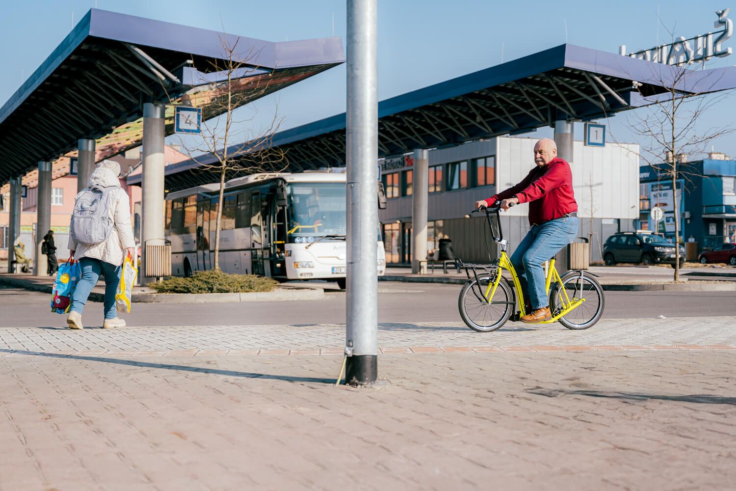Odrážedlo (nejen) pro seniory – KOSTKA EASY WALKER