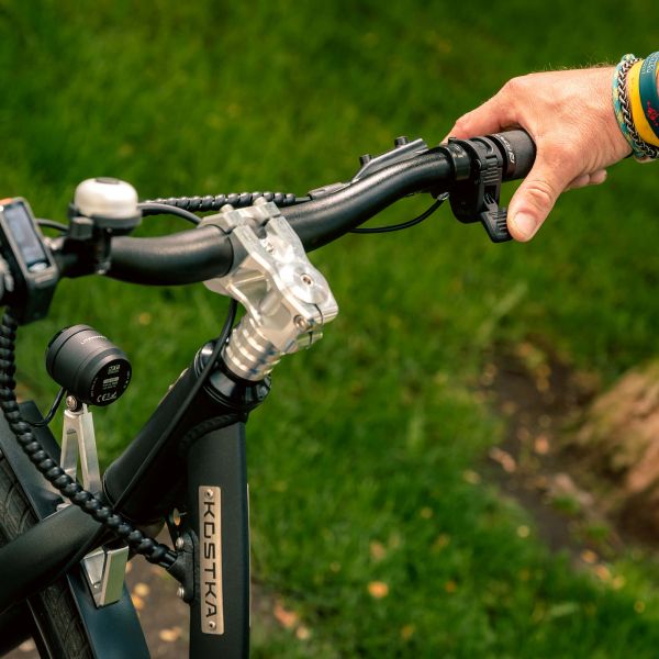 Lehkost. Stabilita. Bezpečnost